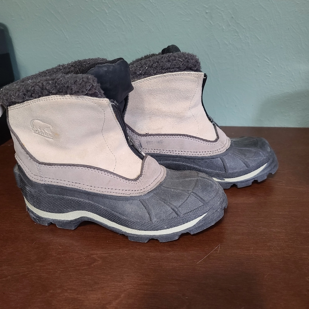 Sorel winter boots size 6